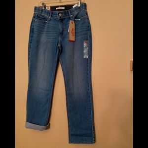 NWT - Levi’s 525 straight leg jeans size 12S